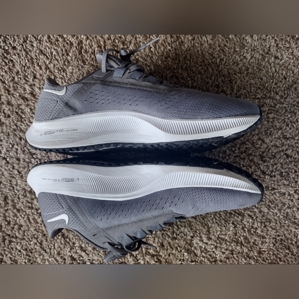 Nike Air Zoom Pegasus 38 Running Shoes Women's 11 - Picture 3 of 11